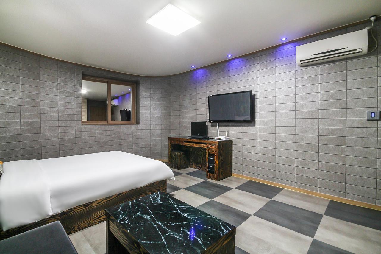 Hotel Lie Geoje Exterior photo