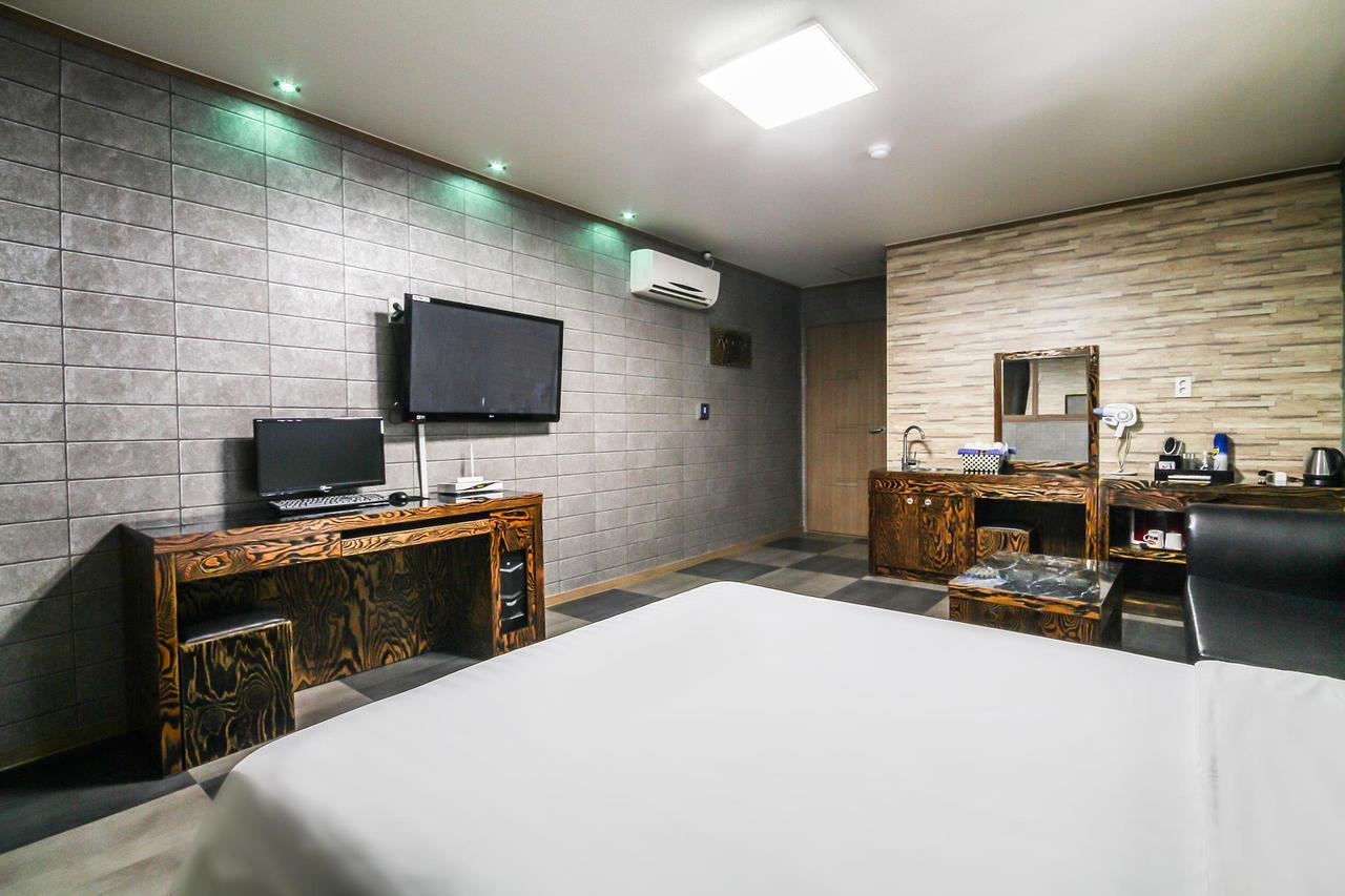Hotel Lie Geoje Exterior photo